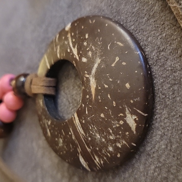 5/$25 COCONUT Shell Pendant Wood Beaded Suede Cord Kidcore Necklace - Picture 2 of 7